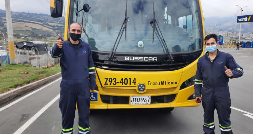 Fotografía de técnicos de Mantenimiento