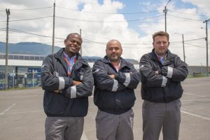 Fotografía de operadores en el Patio El Uval