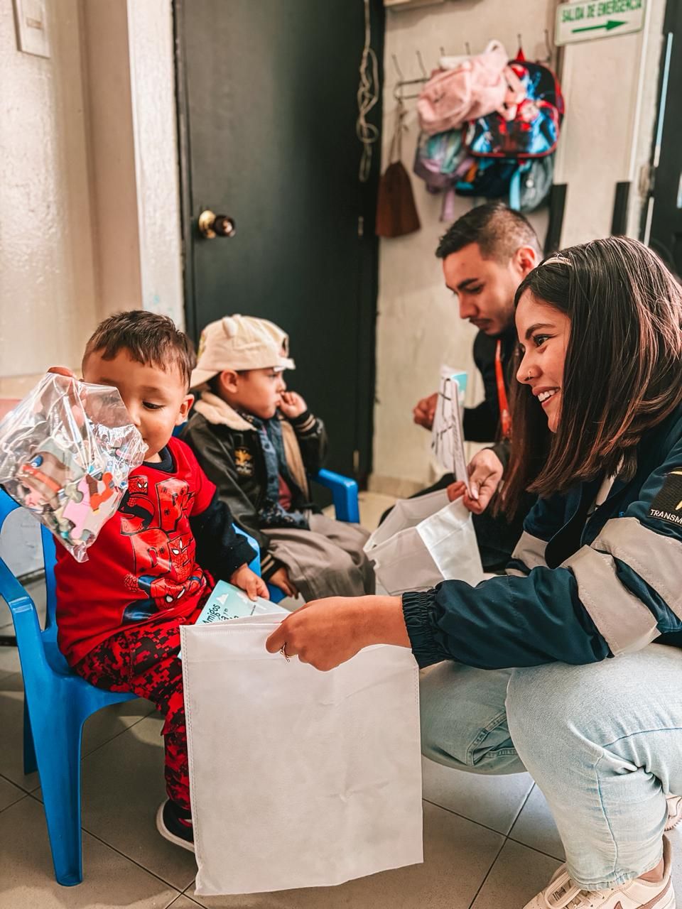 Niños en actividad social GAU